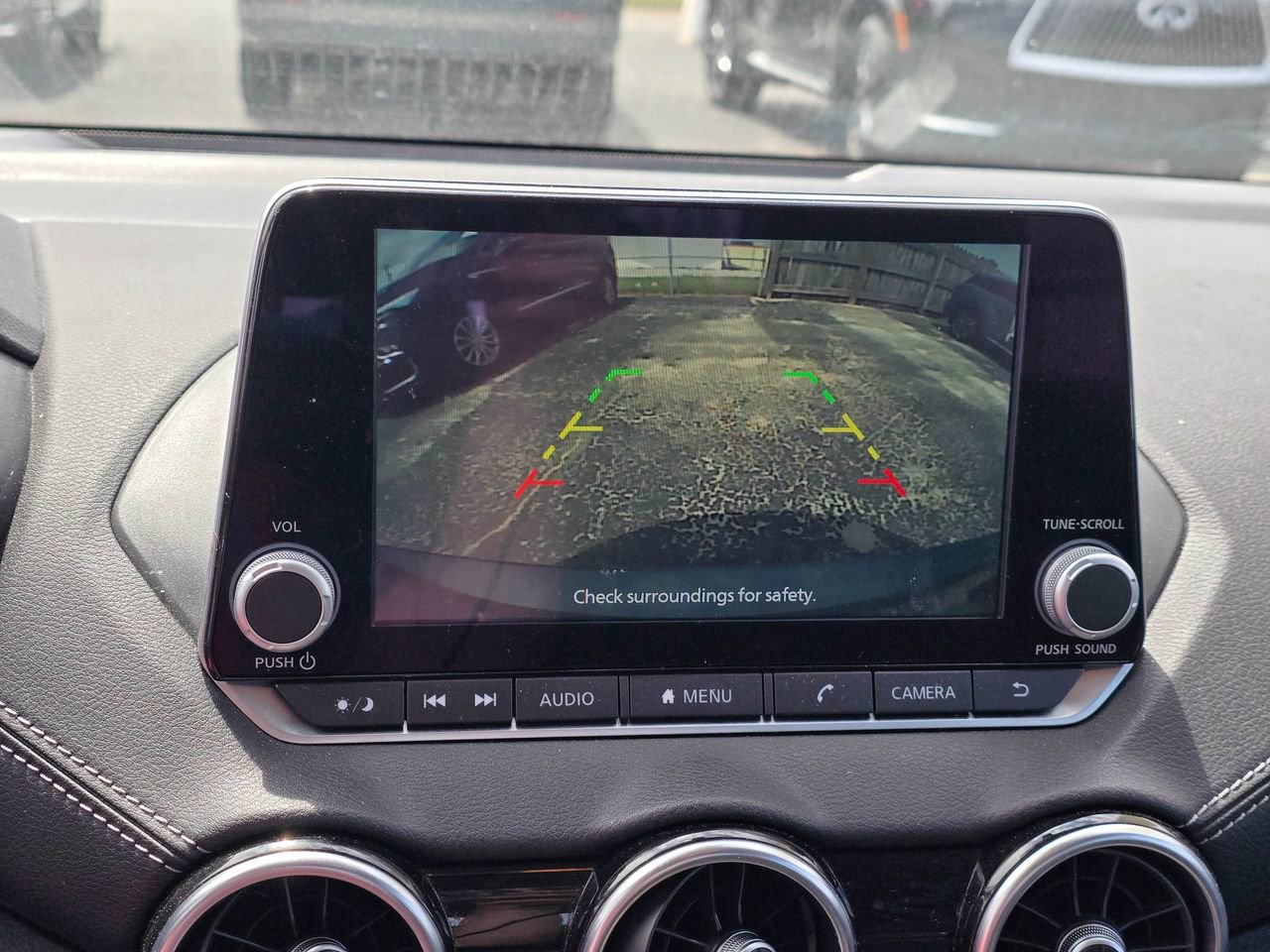 Used 2025 Nissan Sentra SV FWD image 18