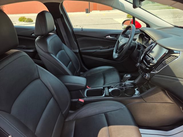 Used 2017 Chevrolet Cruze Premier FWD image 32