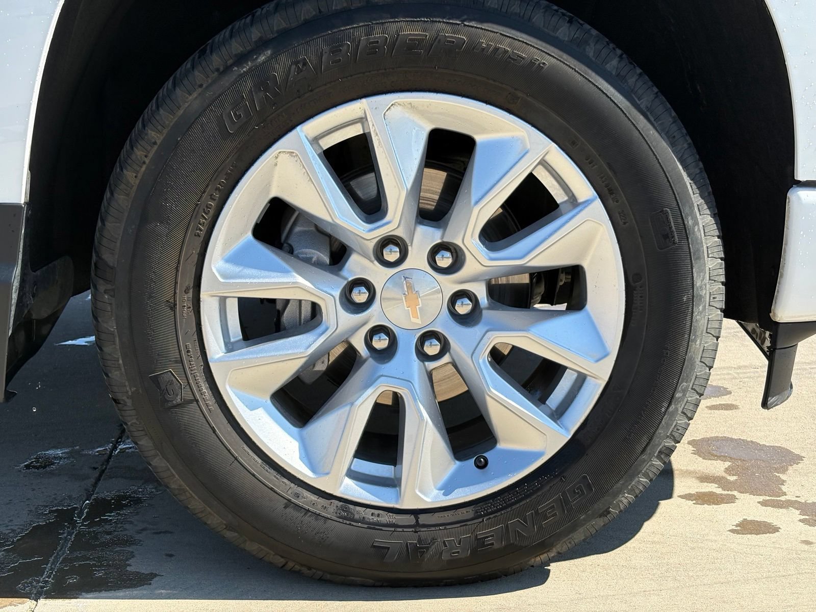 Certified 2025 Chevrolet Silverado 1500 Custom RWD image 10