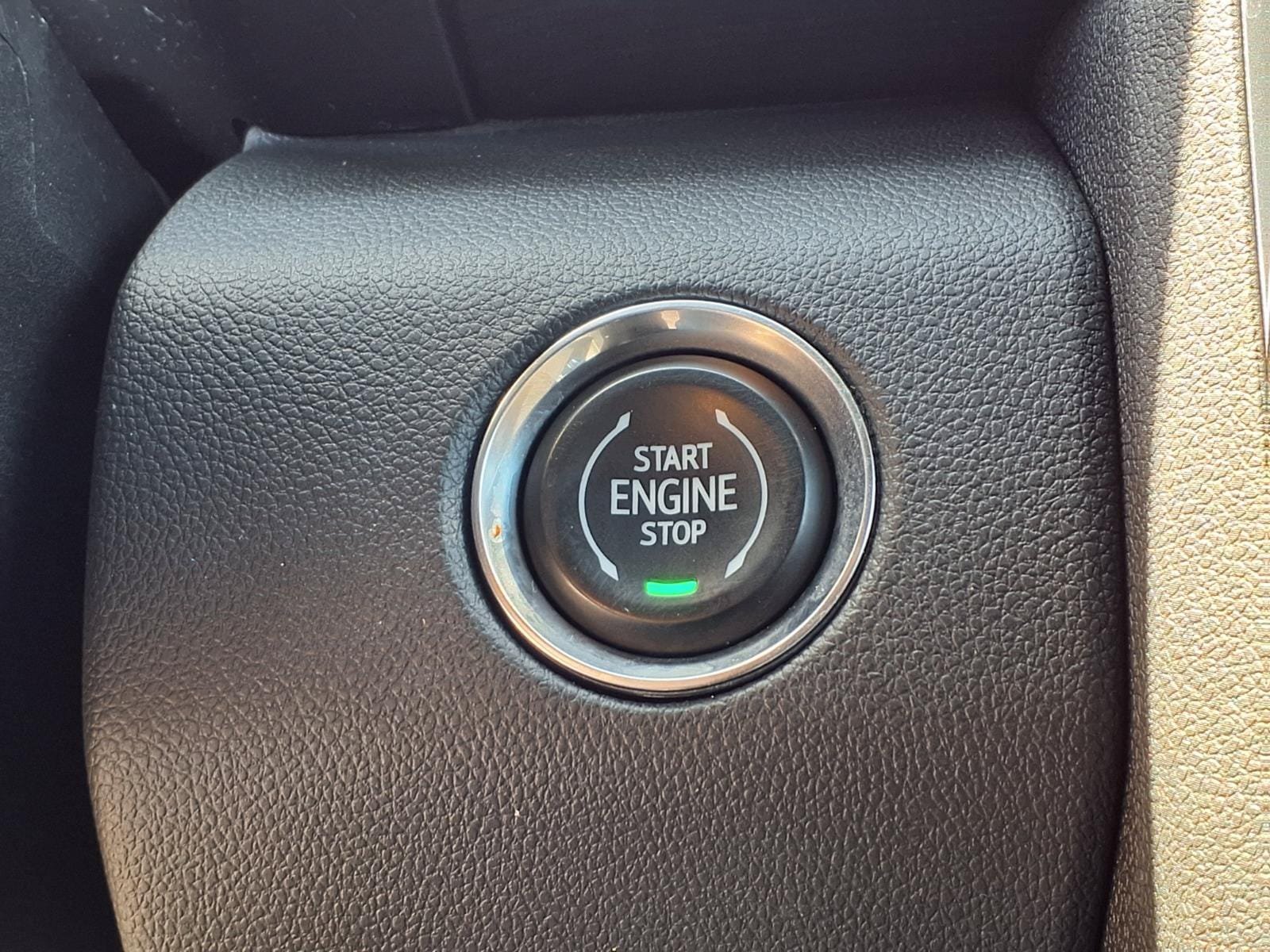 Used 2024 GMC Acadia Elevation w/ LPO, Cargo Package FWD image 21