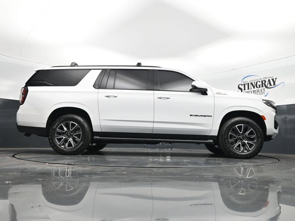 Used 2024 Chevrolet Suburban Z71 w/ Luxury Package AWD/4WD image 24