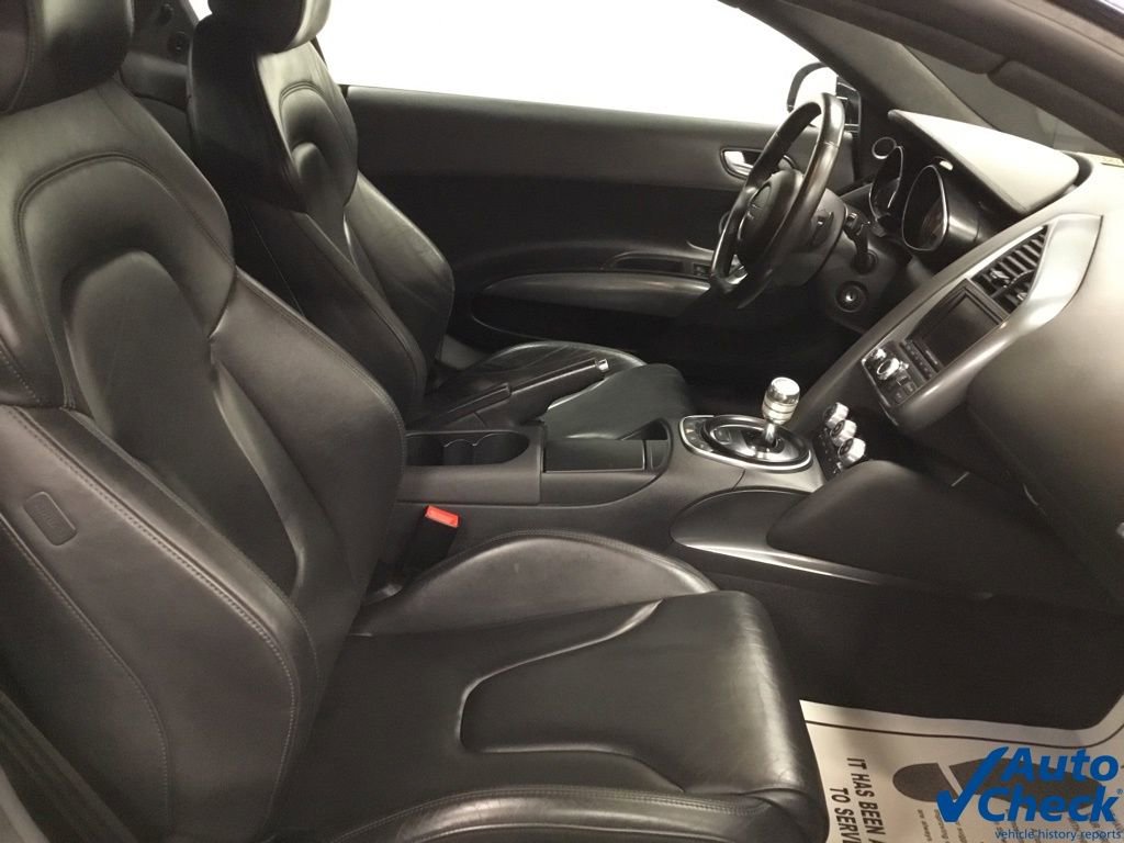 Used 2008 Audi R8 V8 image 18