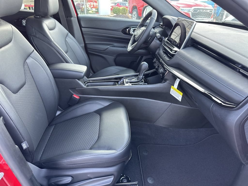 New 2026 Jeep Compass Latitude AWD/4WD image 48