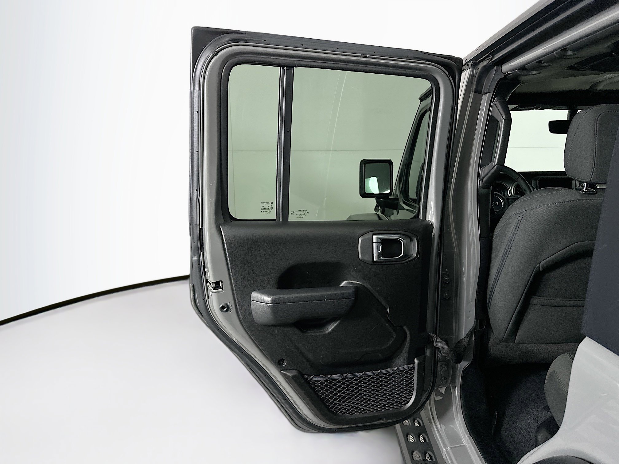 Used 2023 Jeep Wrangler Unlimited w/ Cold Weather Group image 26