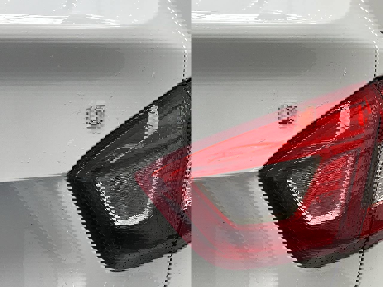 Used 2017 Chevrolet Cruze LT w/ Convenience Package image 28