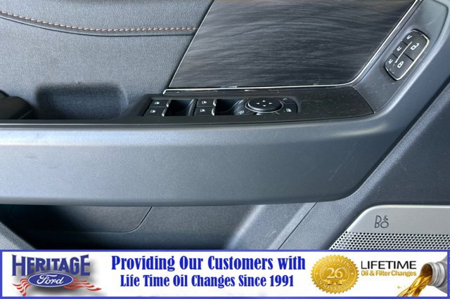 New 2025 Ford F150 Lightning Lariat image 8