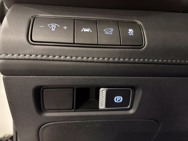 Used 2022 Hyundai Santa Fe Limited AWD/4WD image 18
