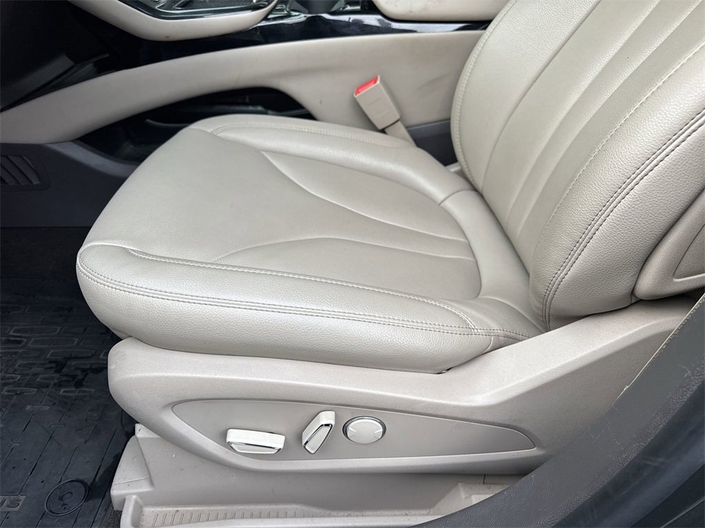 Certified 2022 Lincoln Nautilus FWD w/ Premium Package image 14