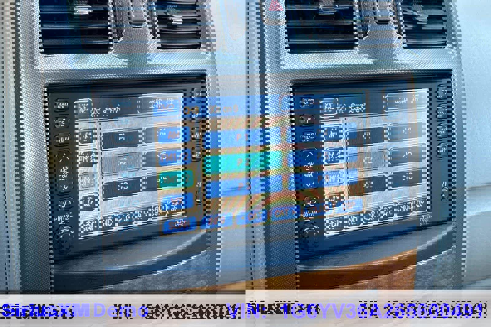 Used 2006 Cadillac XLR image 31