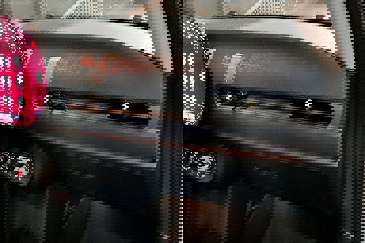 Used 2025 MINI Cooper 2-Door Hardtop image 18