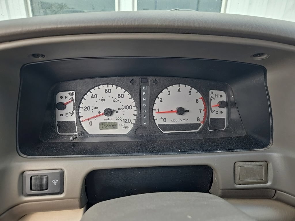 Used 2003 Mitsubishi Montero Sport ES AWD/4WD image 9