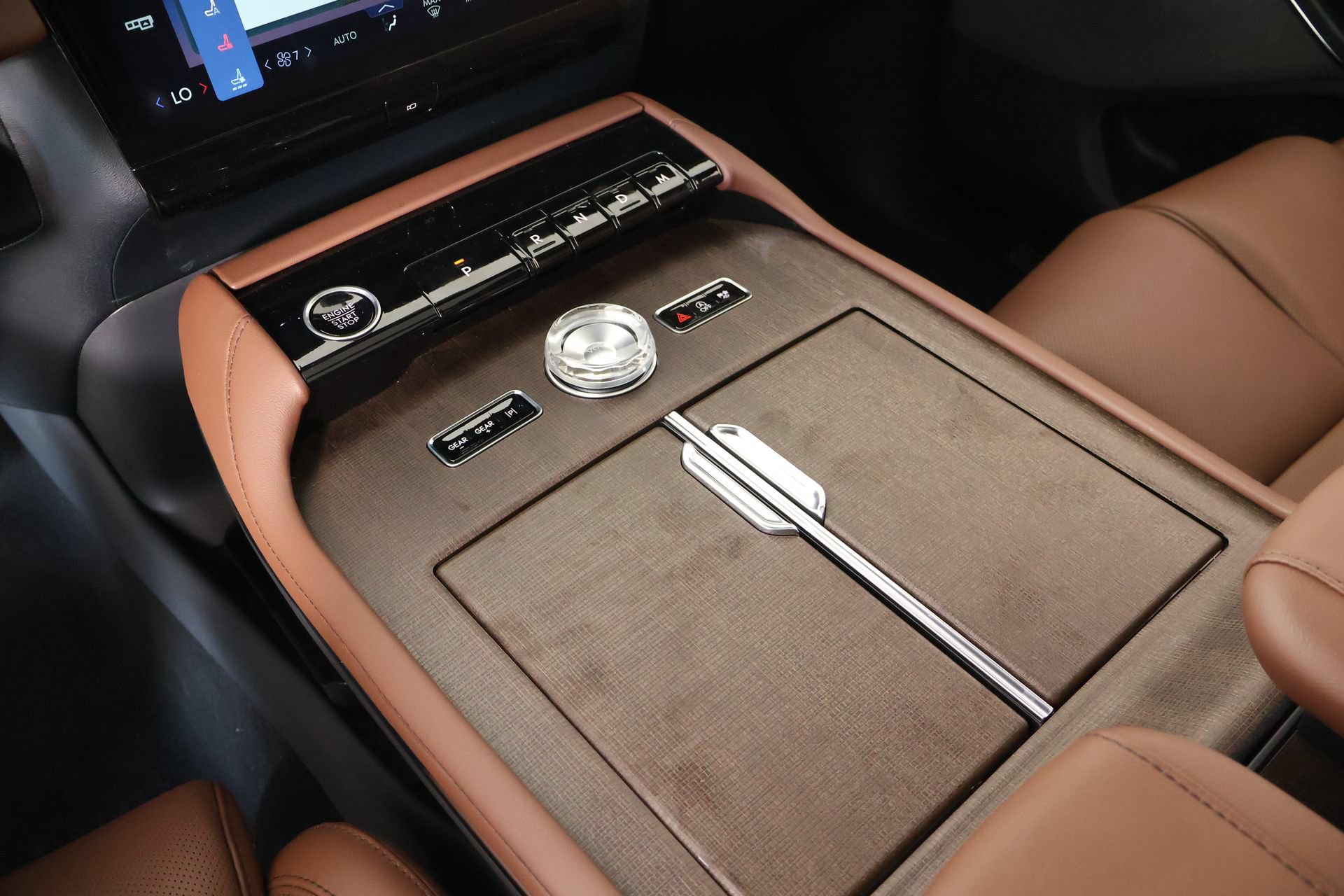 New 2027 Lincoln Navigator Reserve AWD/4WD image 8
