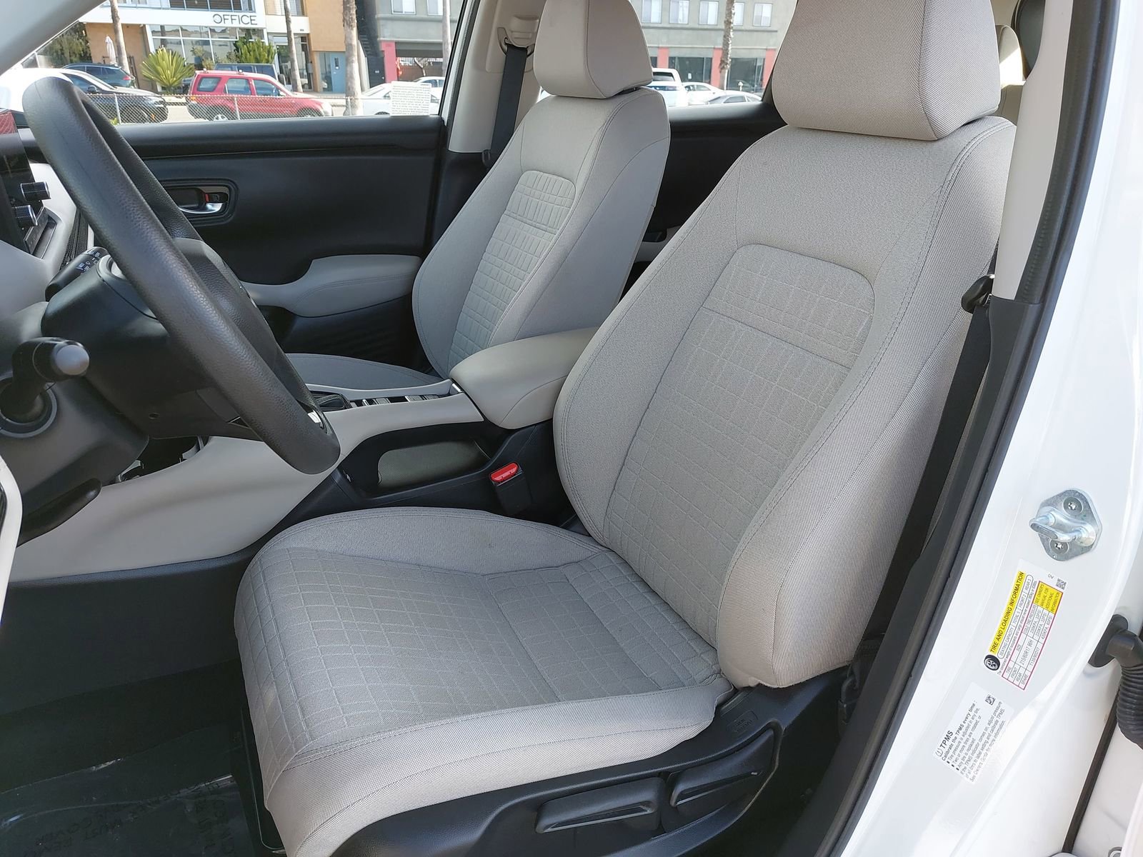 Certified 2023 Honda HR-V LX image 14