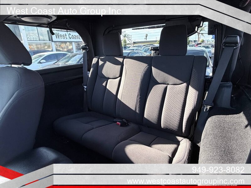 Used 2013 Jeep Wrangler Sport AWD/4WD image 11