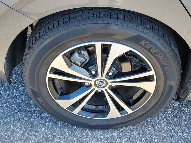 Used 2022 Nissan Sentra SV w/ Trunk Package image 7