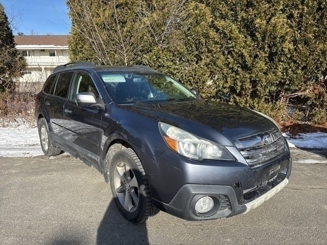 Used 2014 Subaru Outback 2.5i Limited image 2