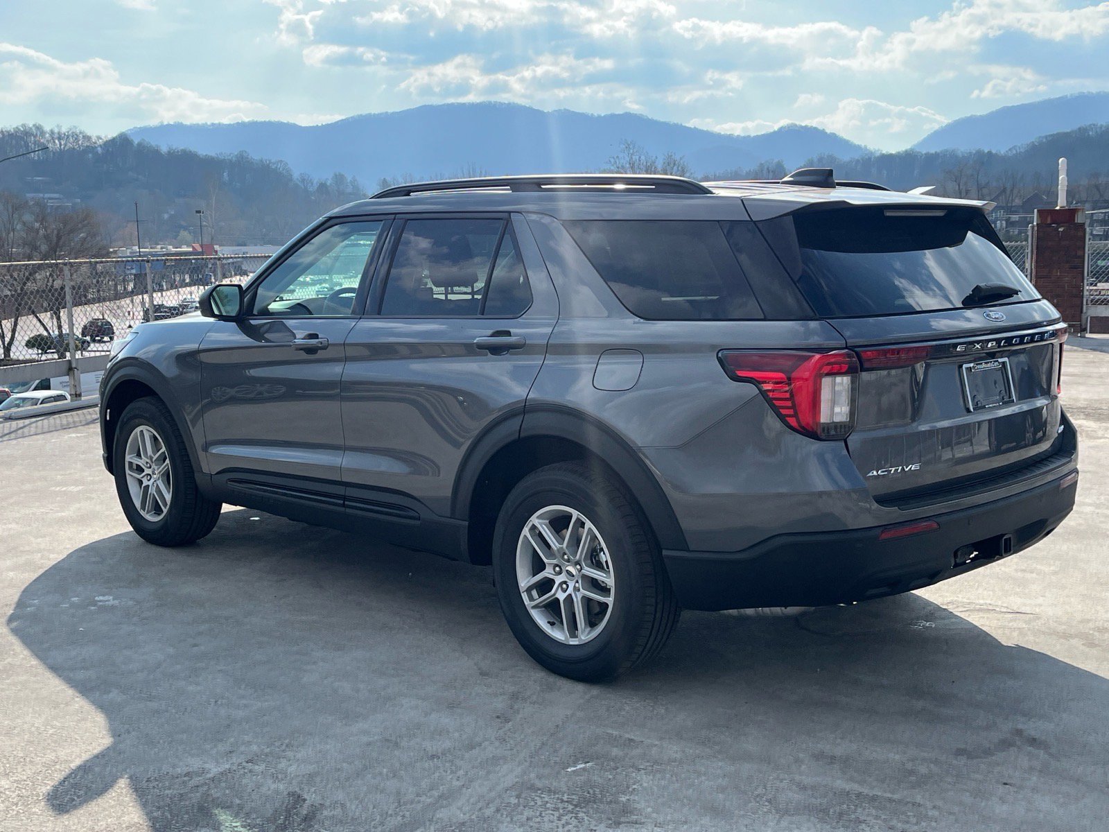 New 2026 Ford Explorer Active image 4