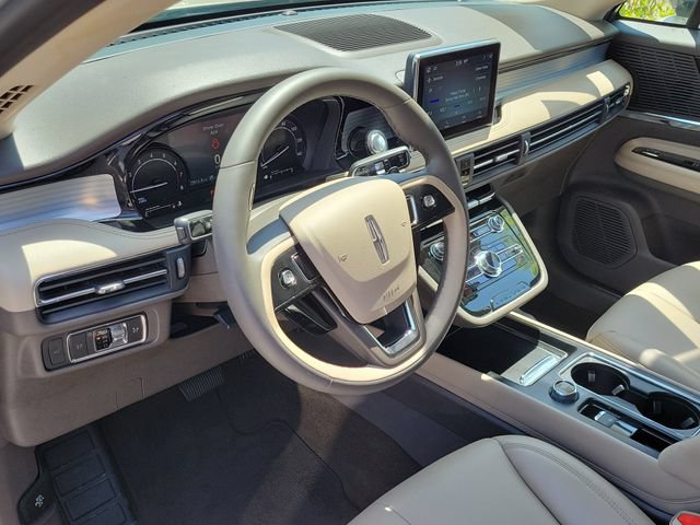 Certified 2022 Lincoln Corsair FWD image 10