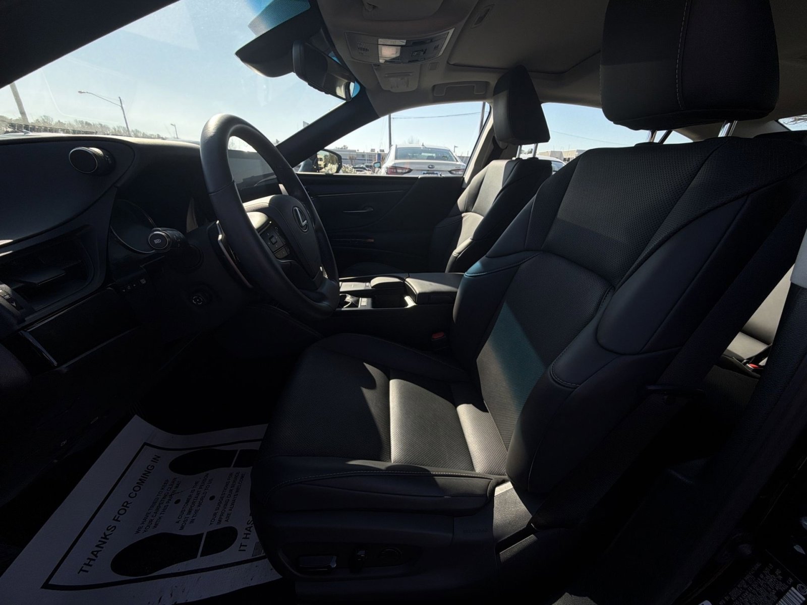 Used 2022 Lexus ES 300h w/ Premium Package image 13