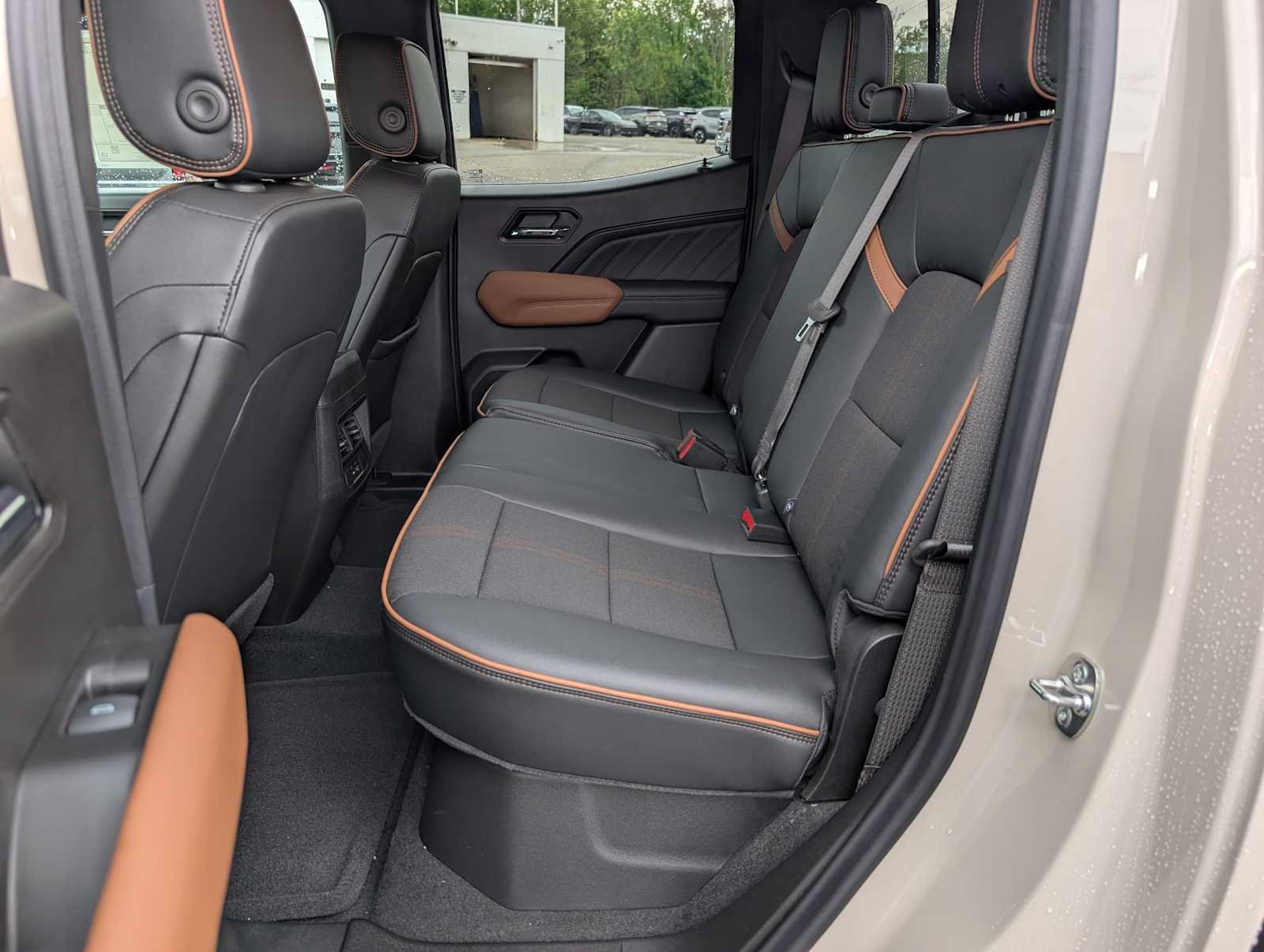 New 2026 GMC Canyon AT4 AWD/4WD image 17