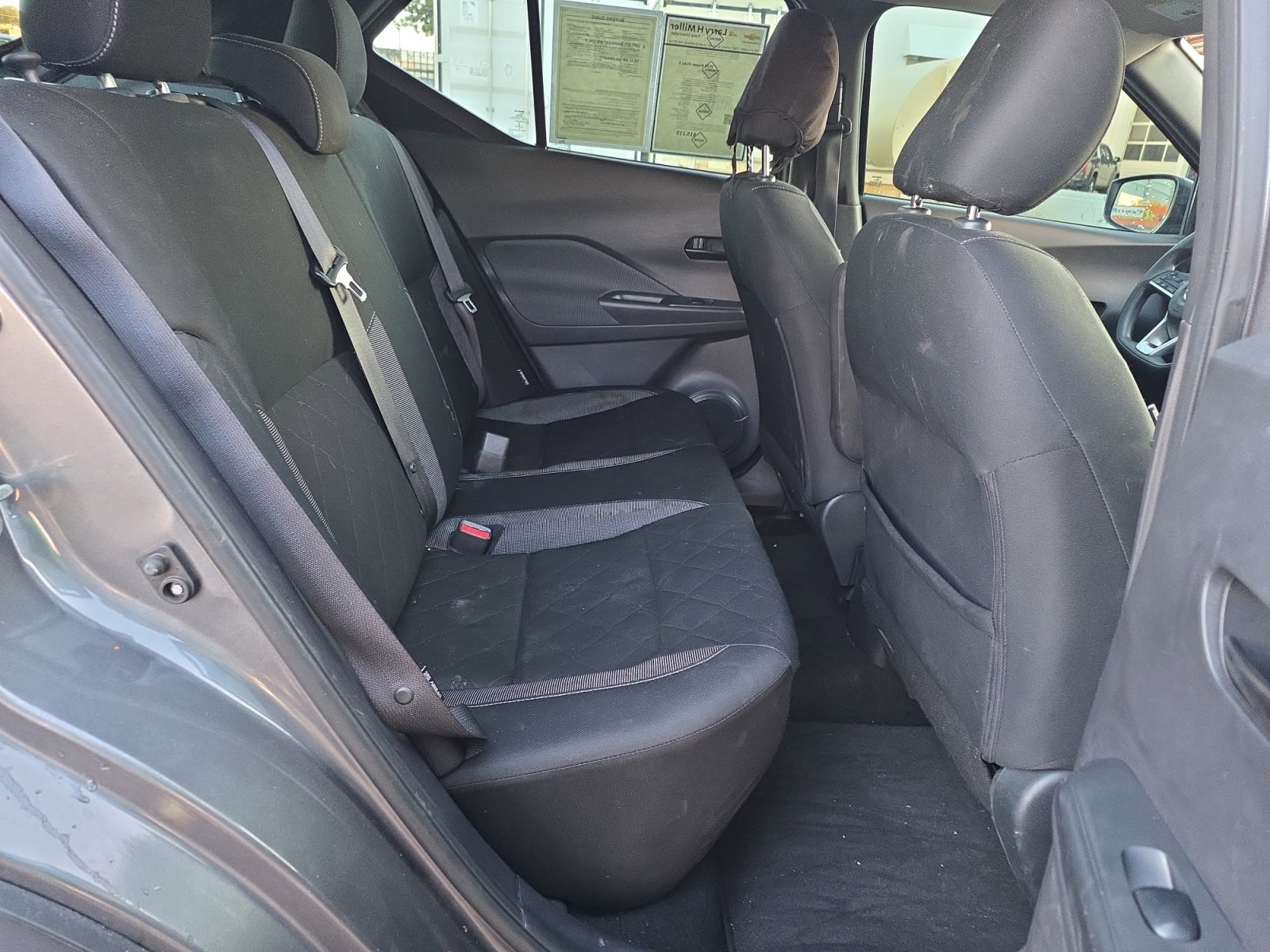 Used 2020 Nissan Kicks S image 28