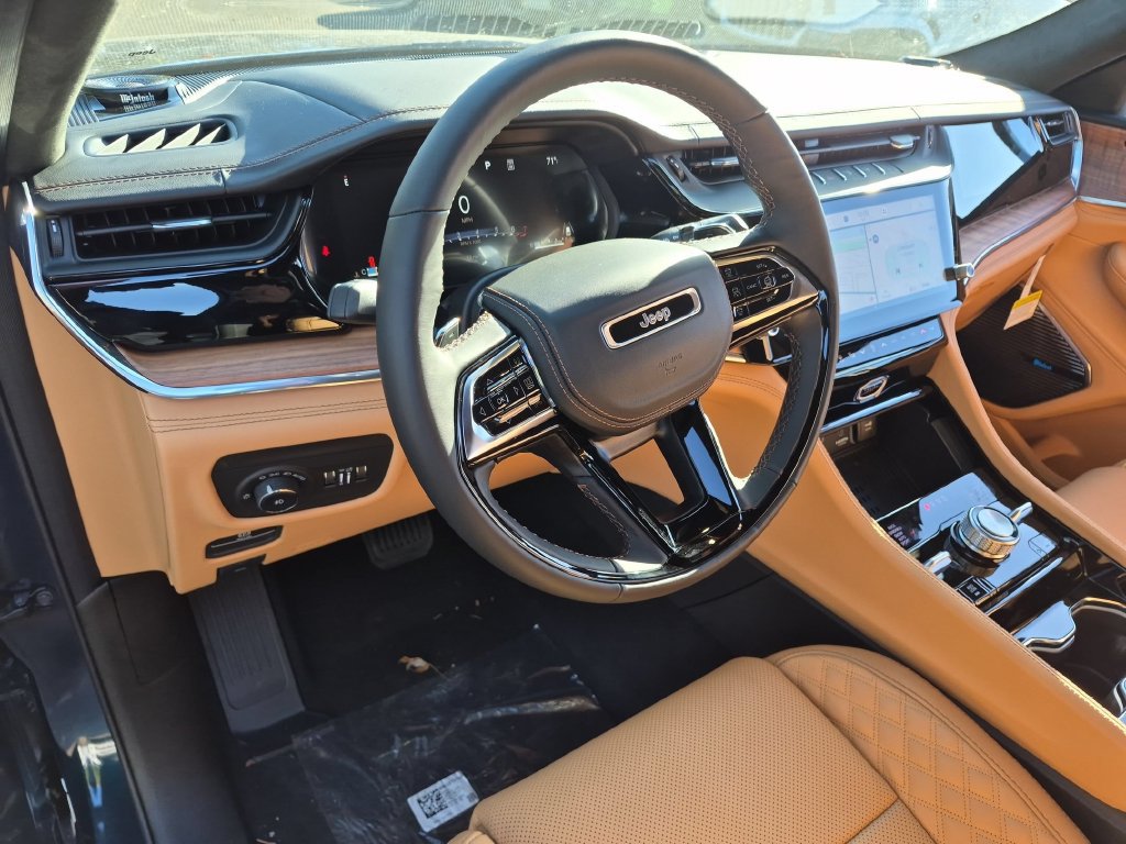 New 2027 Jeep Grand Cherokee Summit AWD/4WD image 13