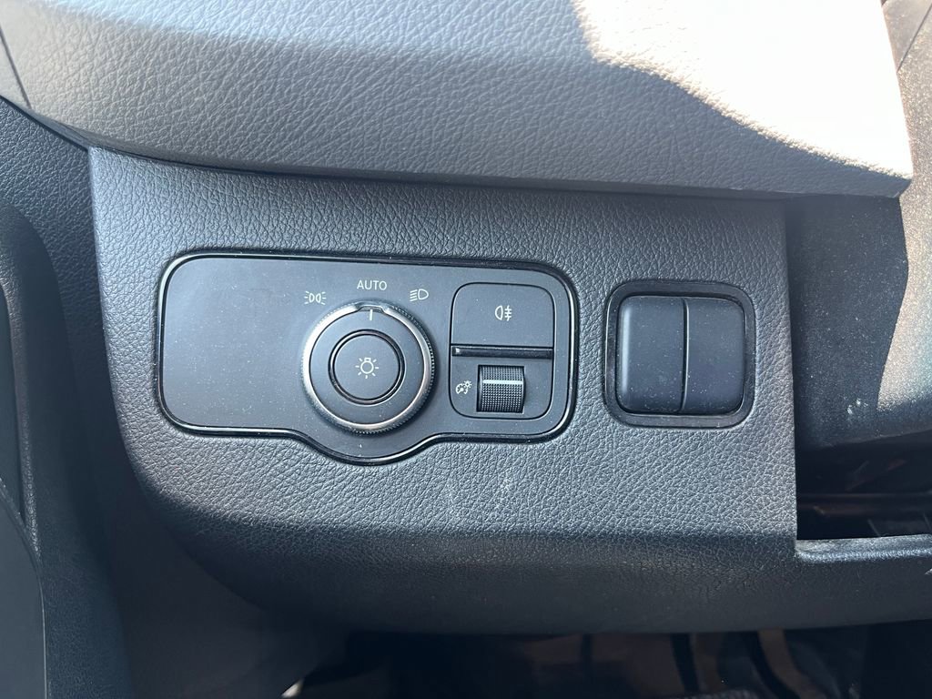 Used 2019 Mercedes-Benz Sprinter 144 image 22