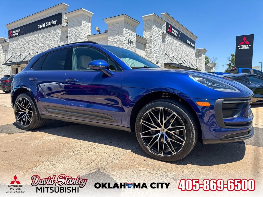 Used 2024 Porsche Macan w/ Smoking Package AWD/4WD image 1