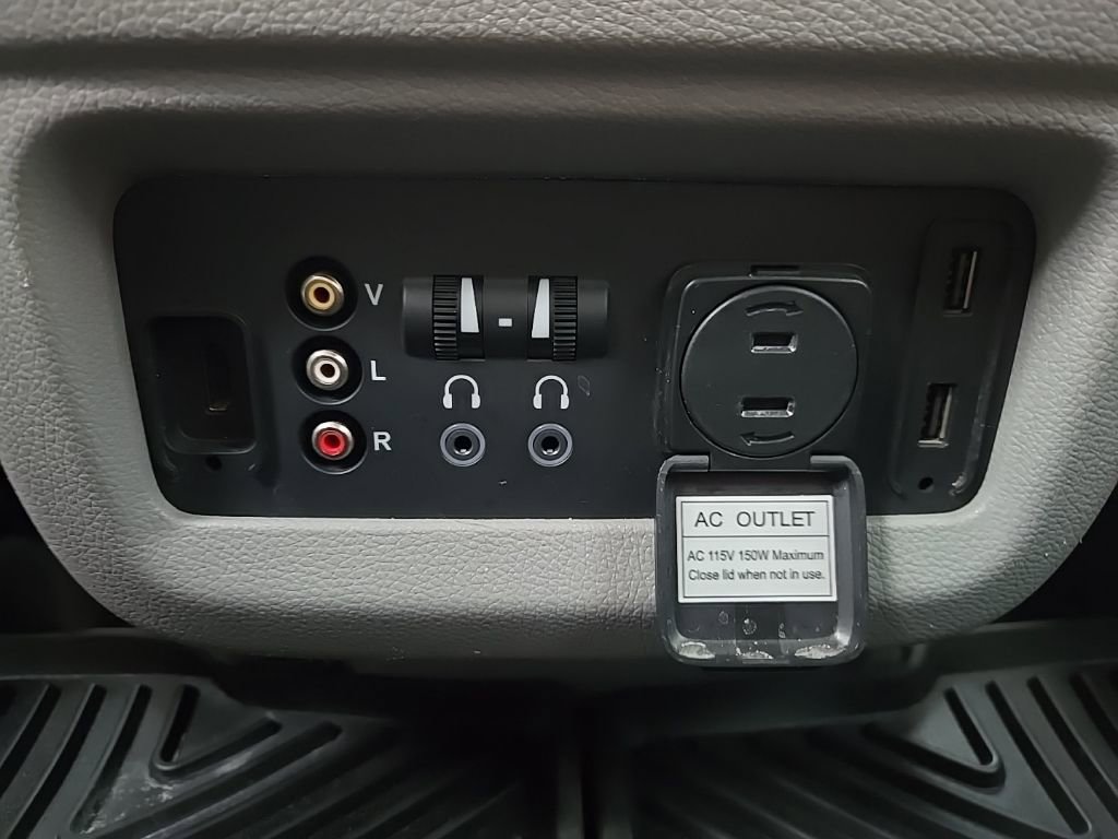 Used 2018 Honda Pilot Touring image 53