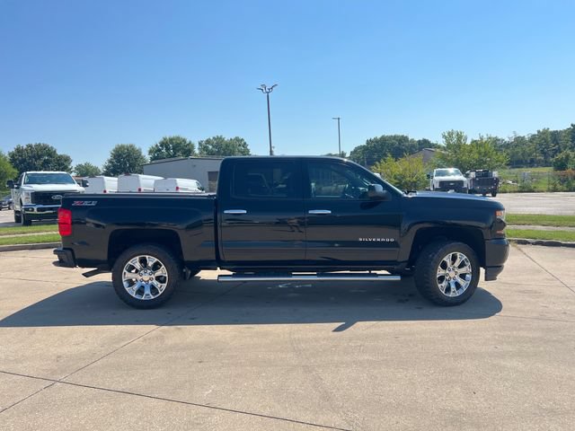 Used 2017 Chevrolet Silverado 1500 LT w/ All Star Edition AWD/4WD image 10