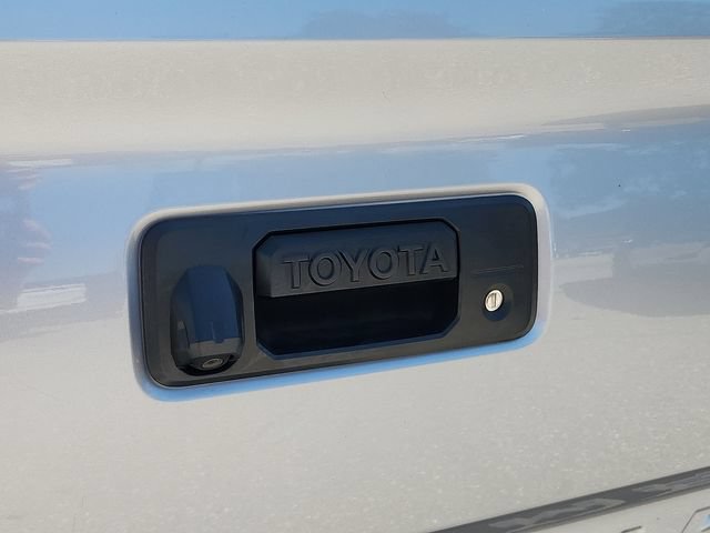 Used 2016 Toyota Tacoma SR w/ SR Convenience Package RWD image 29