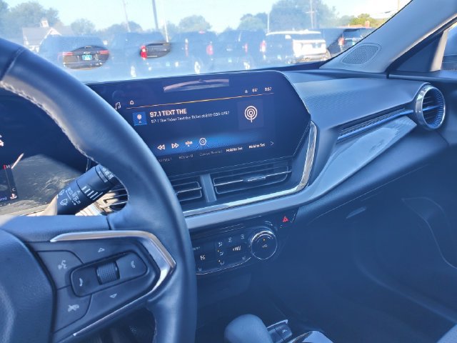 Certified 2024 Chevrolet Trax LT w/ Driver Confidence Package FWD image 26