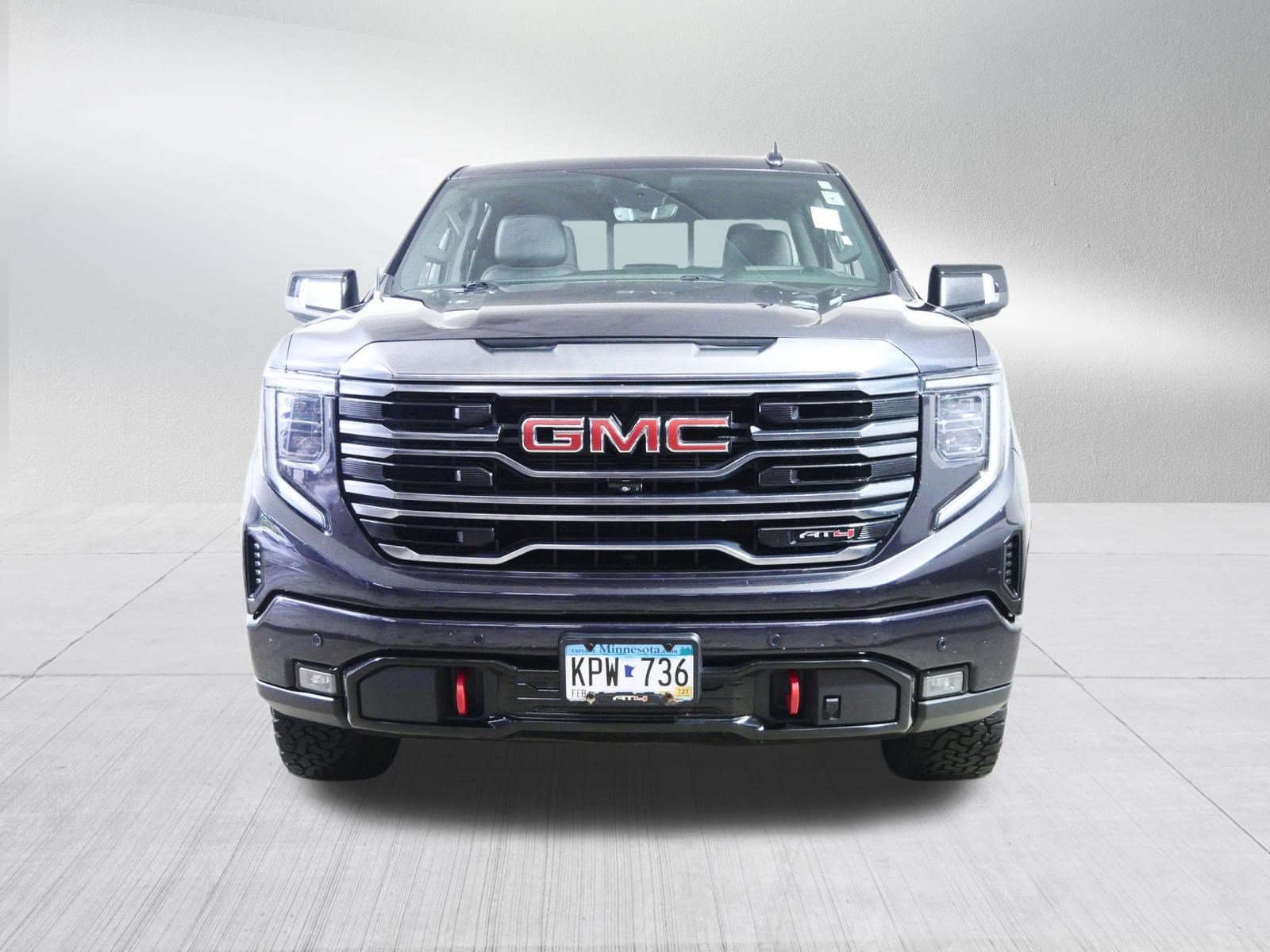 Used 2022 GMC Sierra 1500 AT4 w/ AT4 Premium Package AWD/4WD image 2