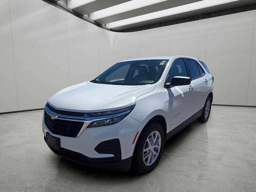 Used 2023 Chevrolet Equinox LS image 1