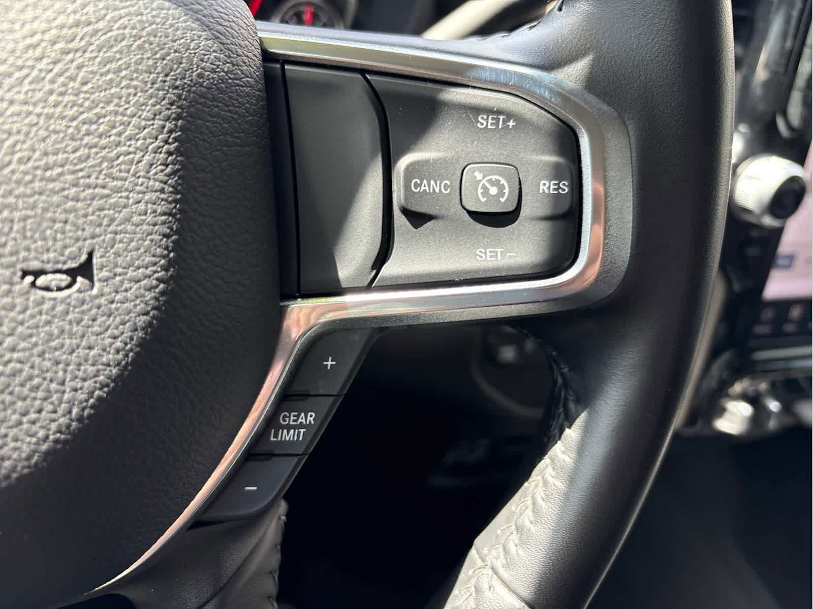 Used 2024 RAM 2500 Laramie image 27