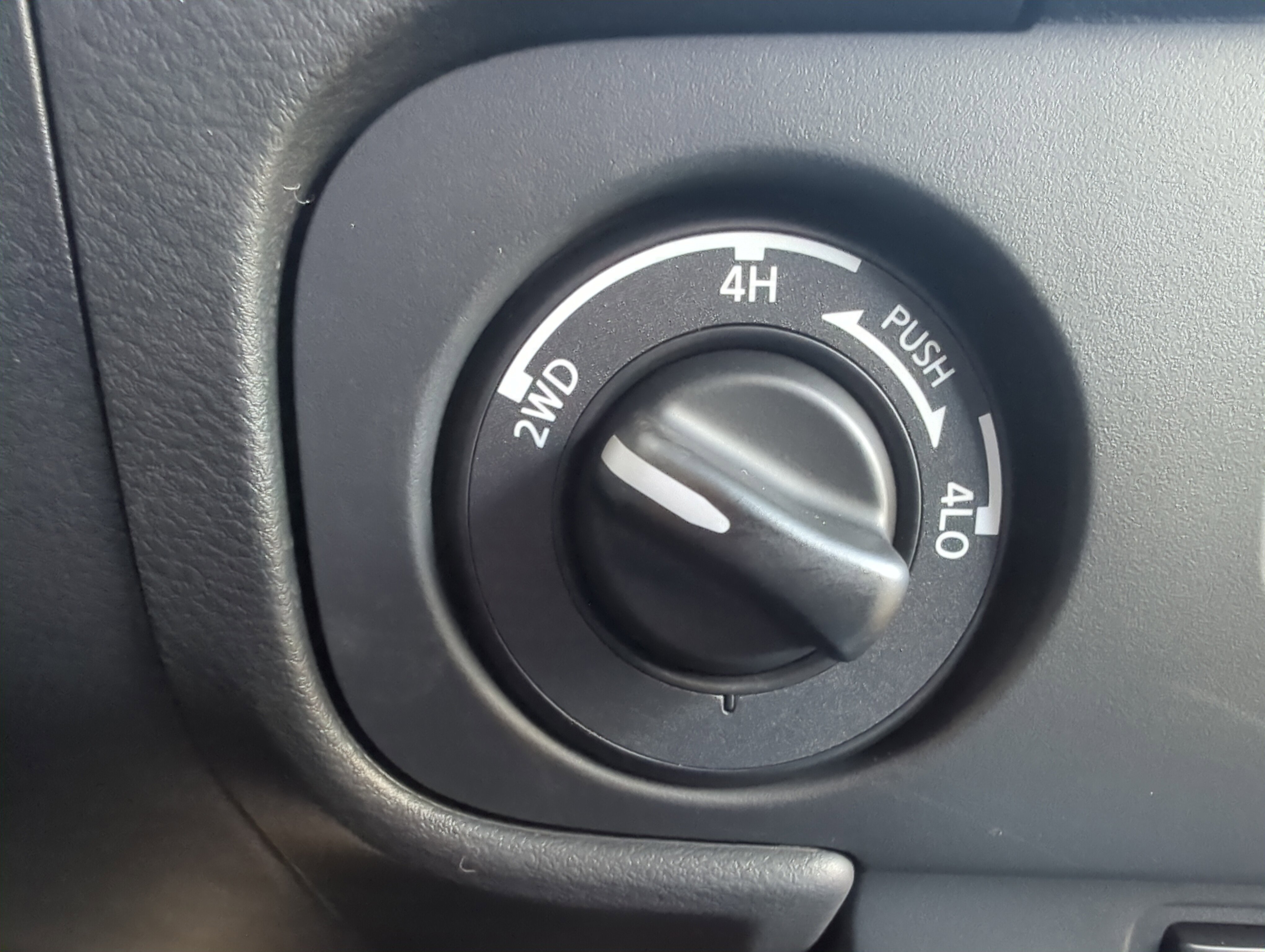 New 2026 Nissan Frontier SV w/ SV Convenience Package image 20