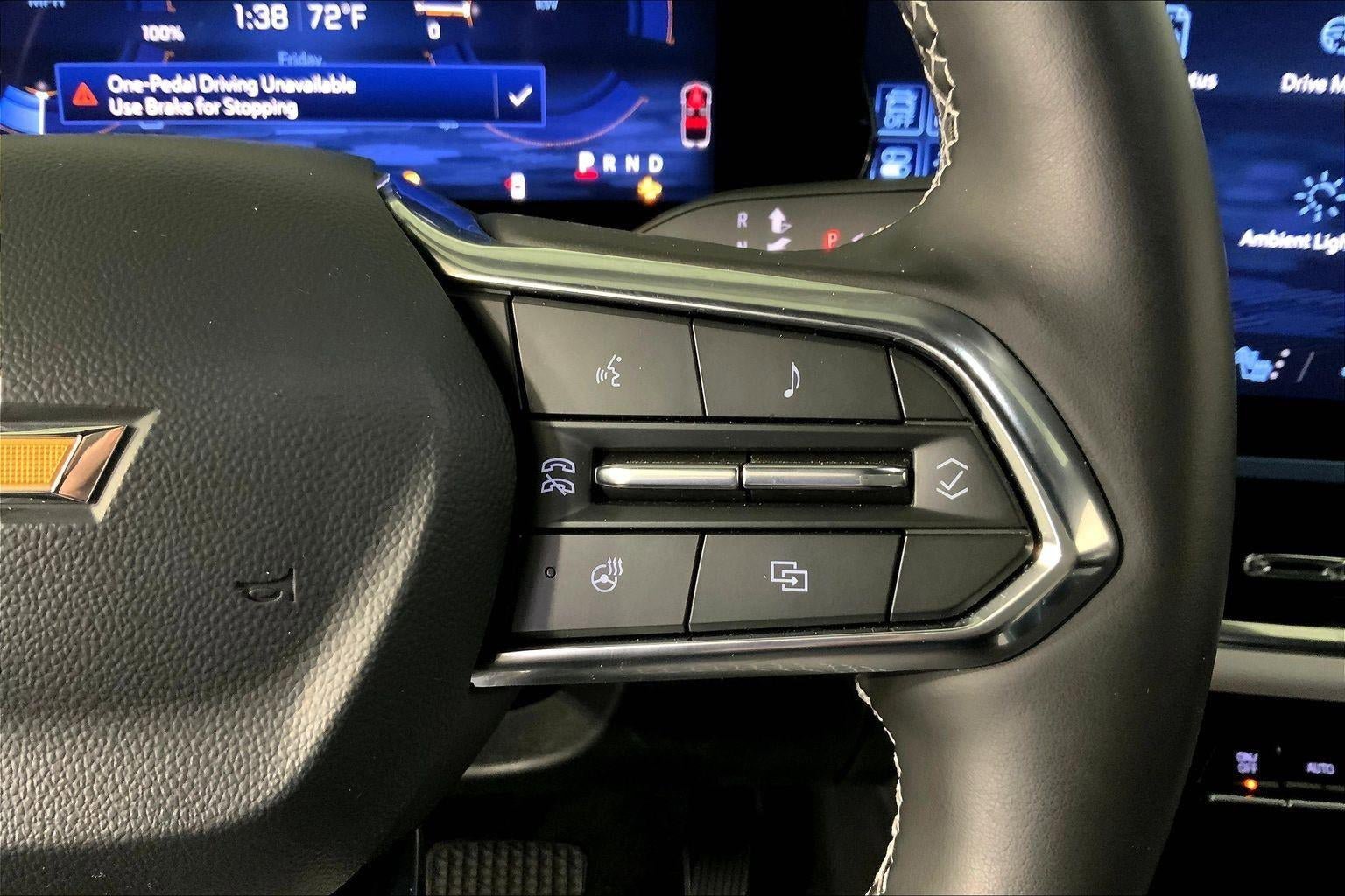 Used 2025 Chevrolet Equinox EV LT FWD image 19