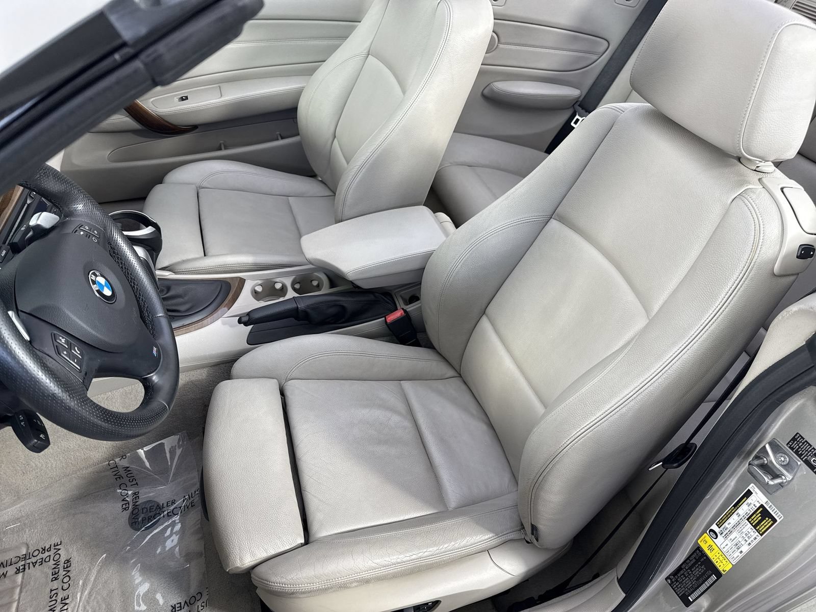 Used 2009 BMW 135i Convertible RWD image 17