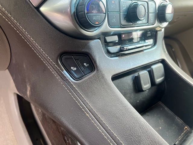 Used 2018 Chevrolet Suburban LT image 9