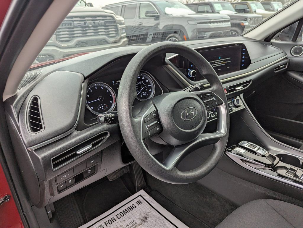 Used 2023 Hyundai Sonata SEL image 12