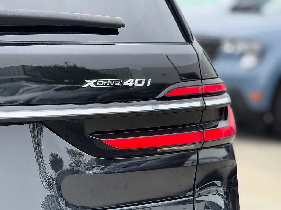 Used 2025 BMW X7 xDrive40i AWD/4WD image 18
