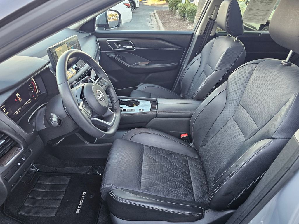 Used 2024 Nissan Rogue Platinum w/ Platinum Premium Package FWD image 21