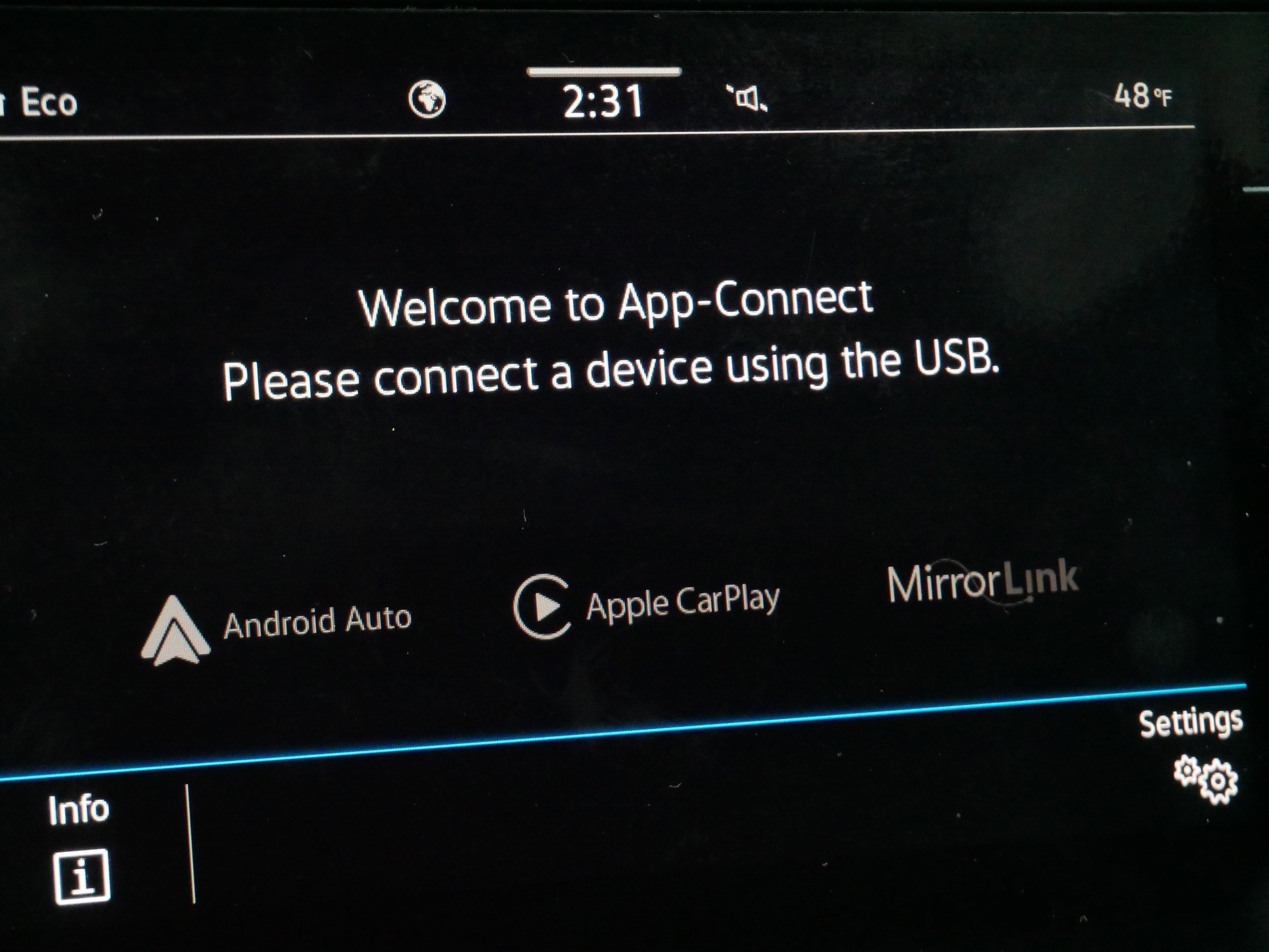 Certified 2023 Volkswagen Tiguan SE R-Line image 31