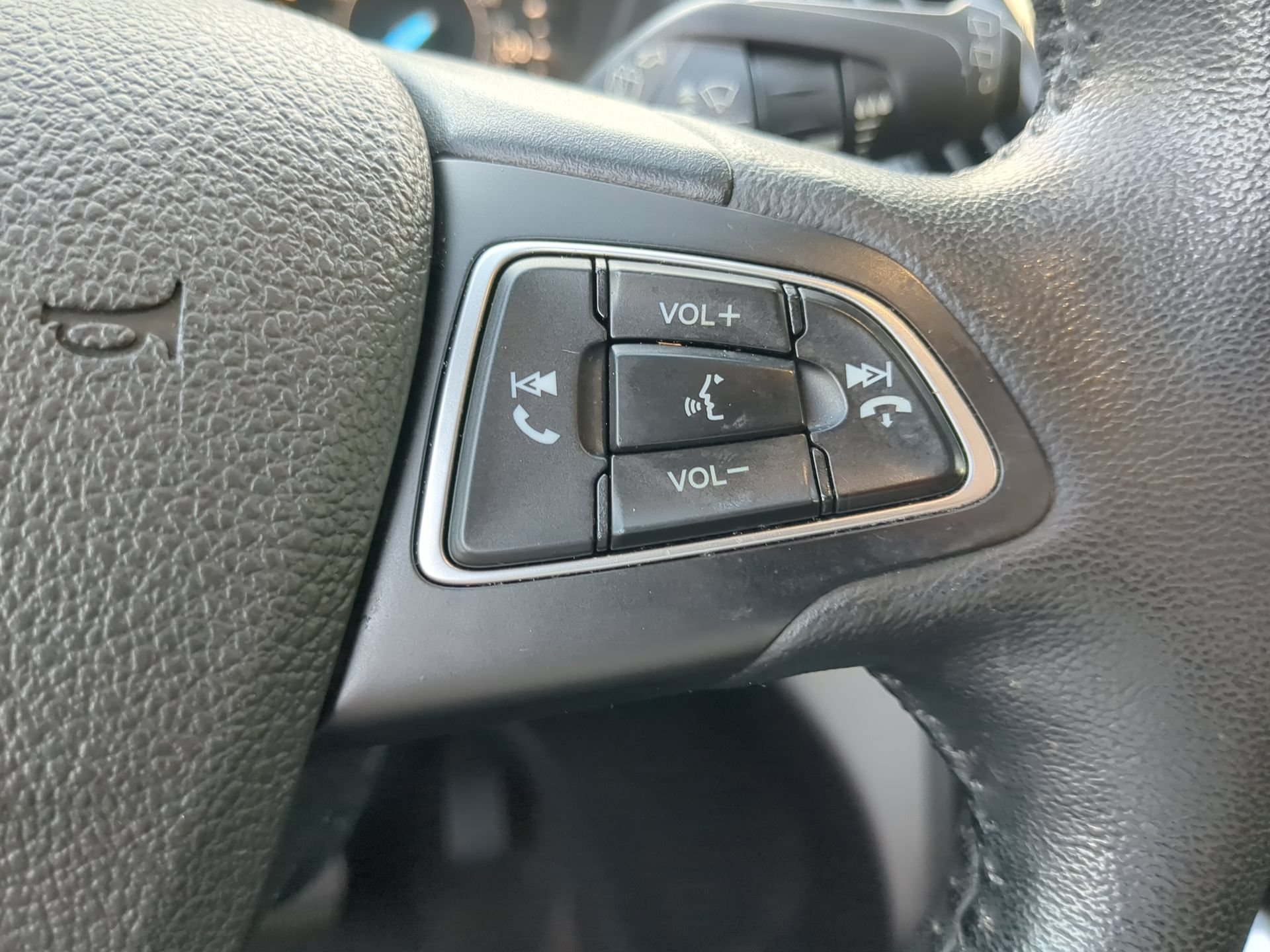 Certified 2019 Ford Escape SEL FWD image 66