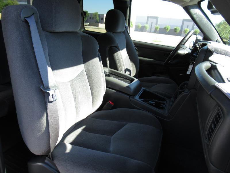 Used 2004 GMC Sierra 2500 SLE w/ Heavy-Duty Power Package image 17