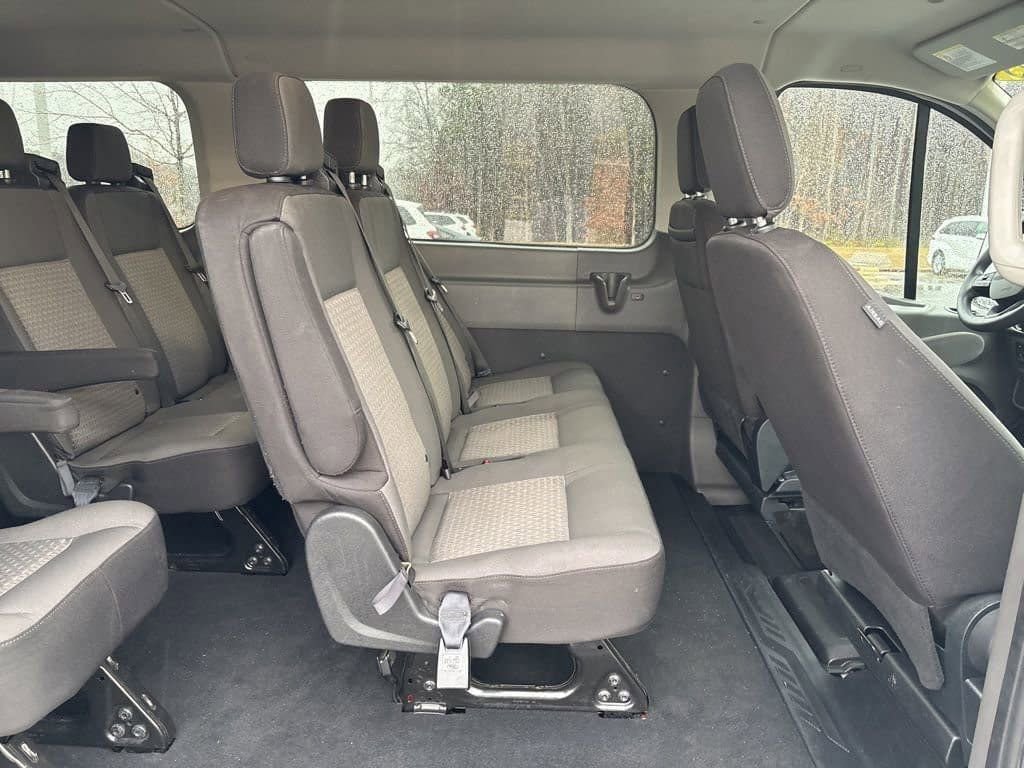 Used 2023 Ford Transit 350 XLT image 19