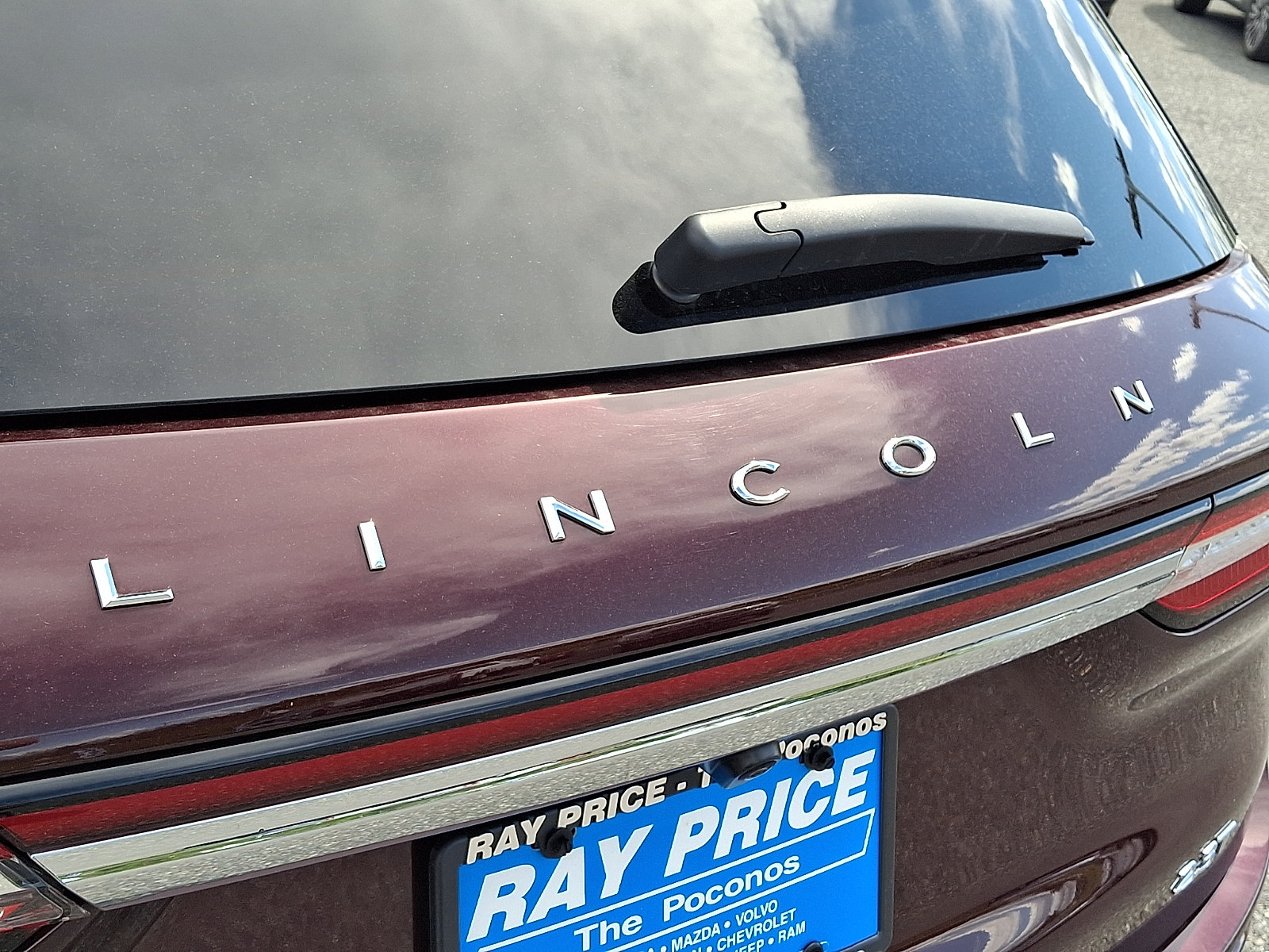 Used 2020 Lincoln Corsair Reserve w/ Equipment Group 202A AWD/4WD image 31