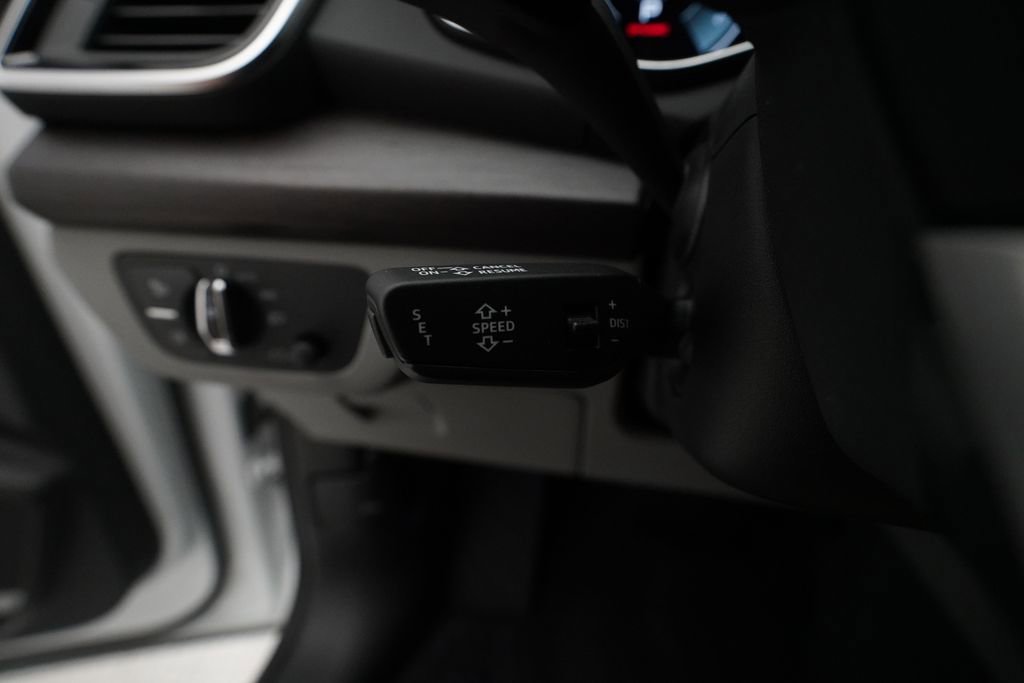 Used 2024 Audi Q5 e Premium Plus w/ Premium Plus Package image 20