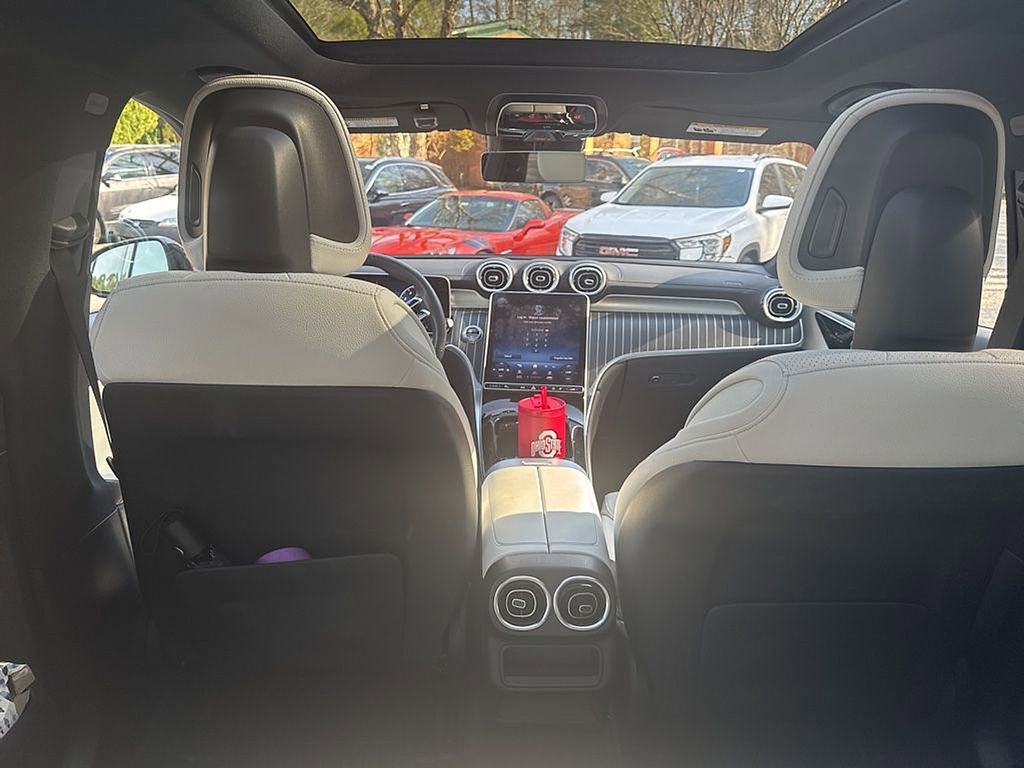 Used 2023 Mercedes-Benz GLC 300 4MATIC image 9