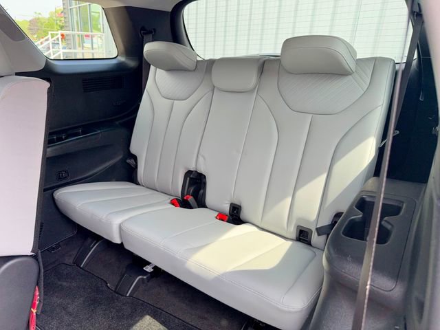 Used 2023 Hyundai Palisade SEL AWD/4WD image 12